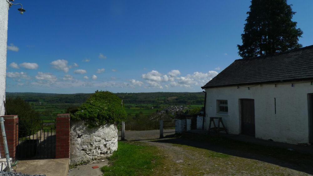 Brynamlwg Uchaf - Aled + Sheila Jones